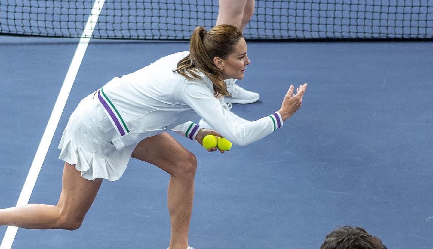 Кейт Миддлтон сыграла в теннис Кейт Миддлтон сыграла в теннис