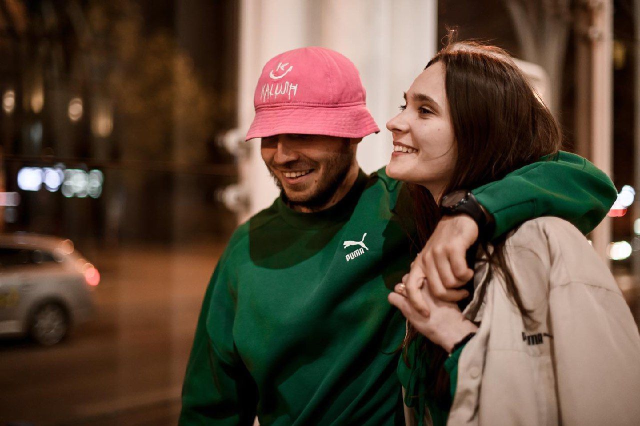 Олег Псюк з дівчиною Олександрою Олег Псюк з дівчиною Олександрою