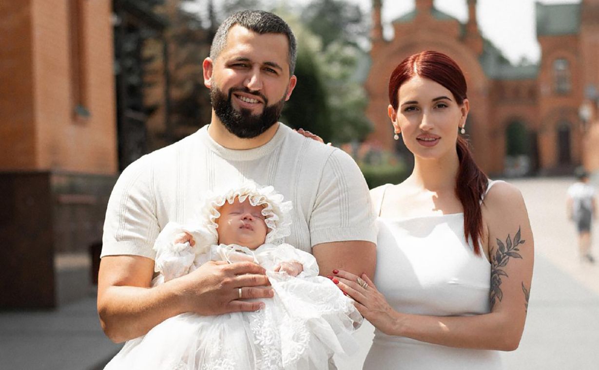 Євгенія Емеральд з чоловіком та донечкою Євгенія Емеральд з чоловіком та донечкою