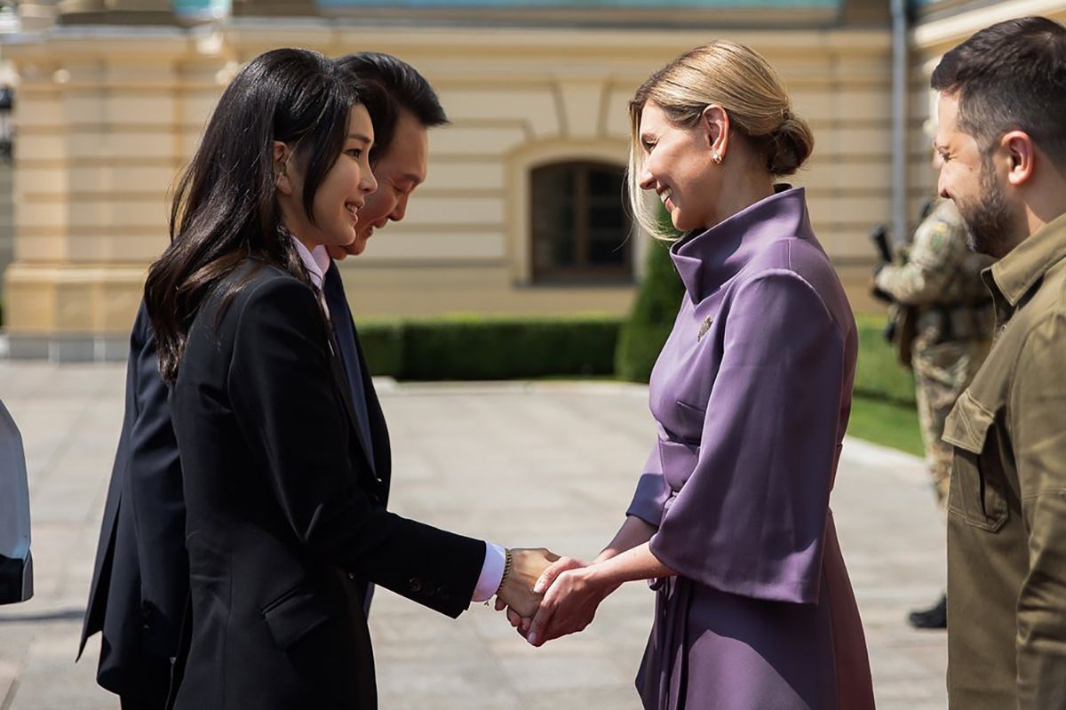 Зеленські зустрілися з президентом Південної Кореї і його дружиною