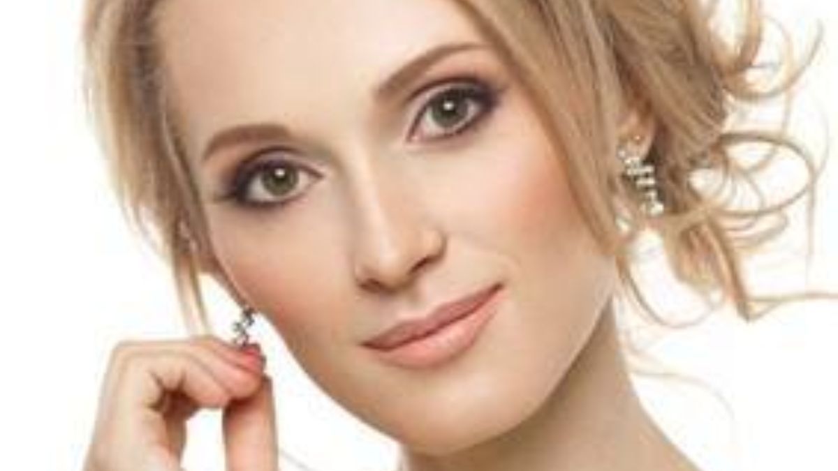 Аїда Ніколайчук Аїда Ніколайчук