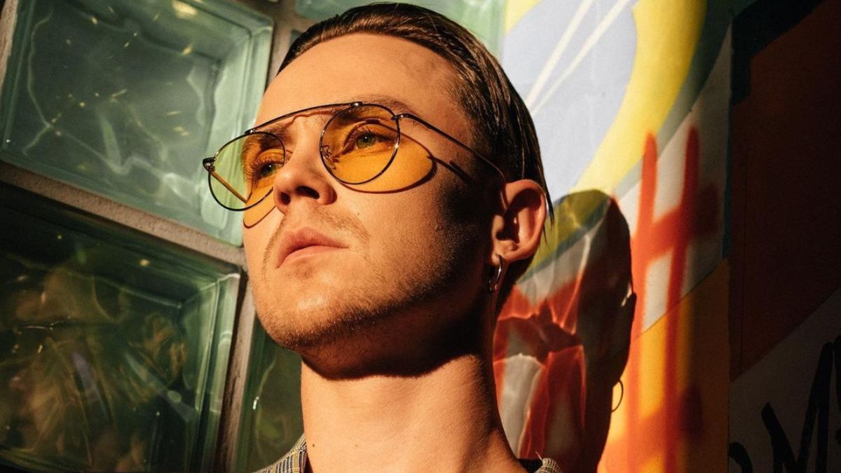 Артем Пивоваров Артем Пивоваров