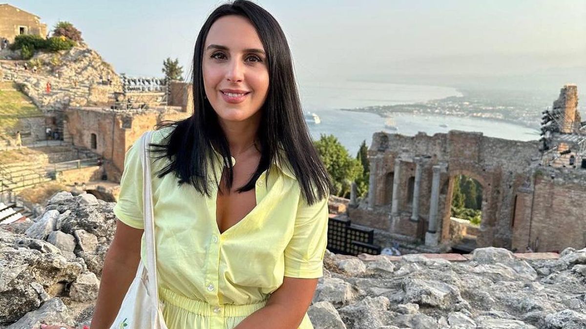 Пожар на Сицилии – Джамала эвакуировался с острова – фото певицы Пожар на Сицилии – Джамала эвакуировался с острова – фото певицы