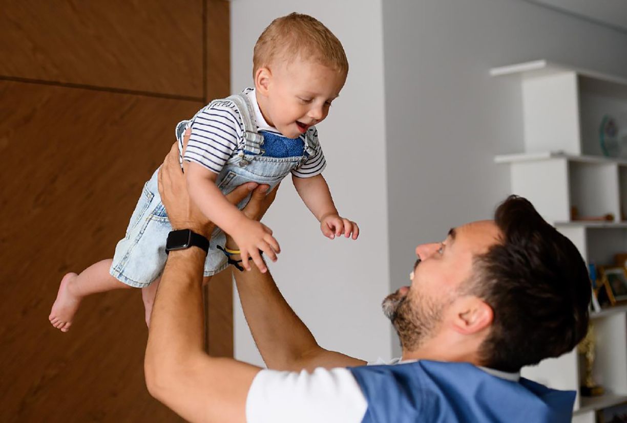 Тімур Мірошниченко з названим сином Тімур Мірошниченко з названим сином