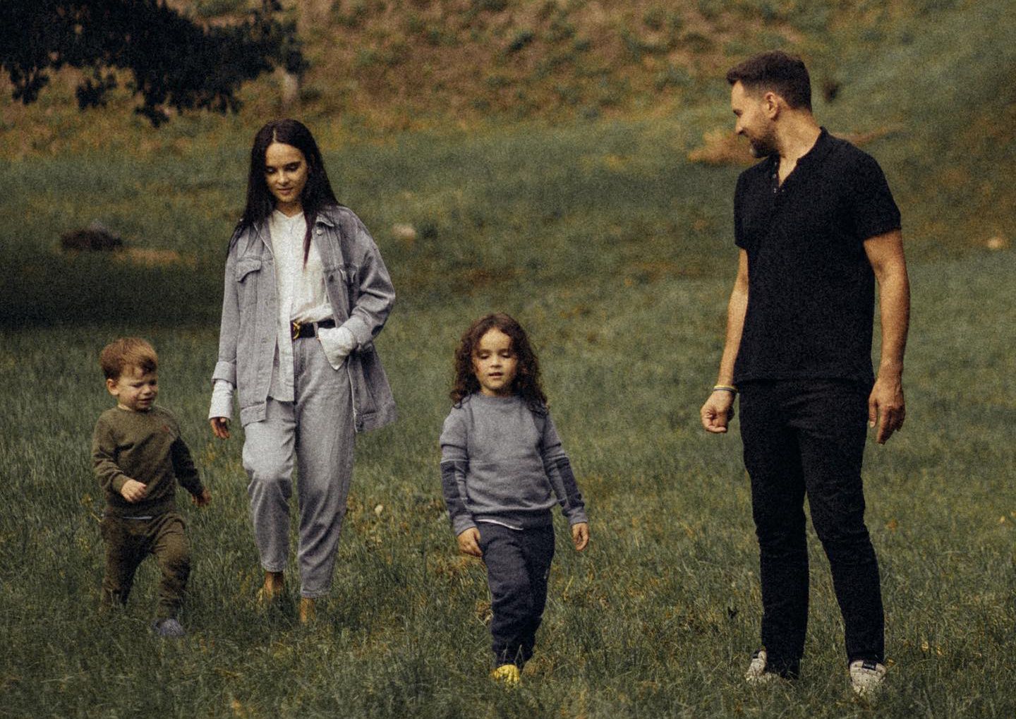 Тимур Мирошниченко с женой и детьми
