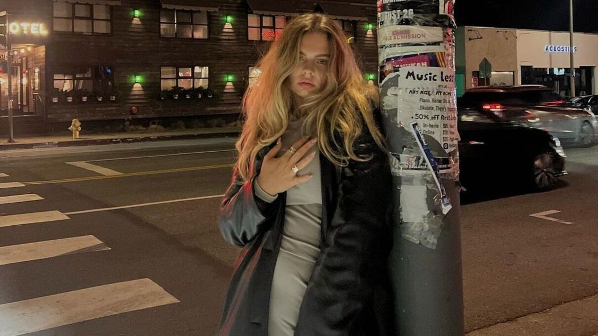 Злата Мітчелл Злата Мітчелл