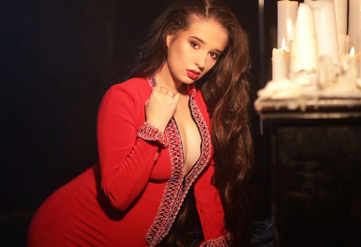 Юлия Лущинская объявила о беременности Юлия Лущинская объявила о беременности