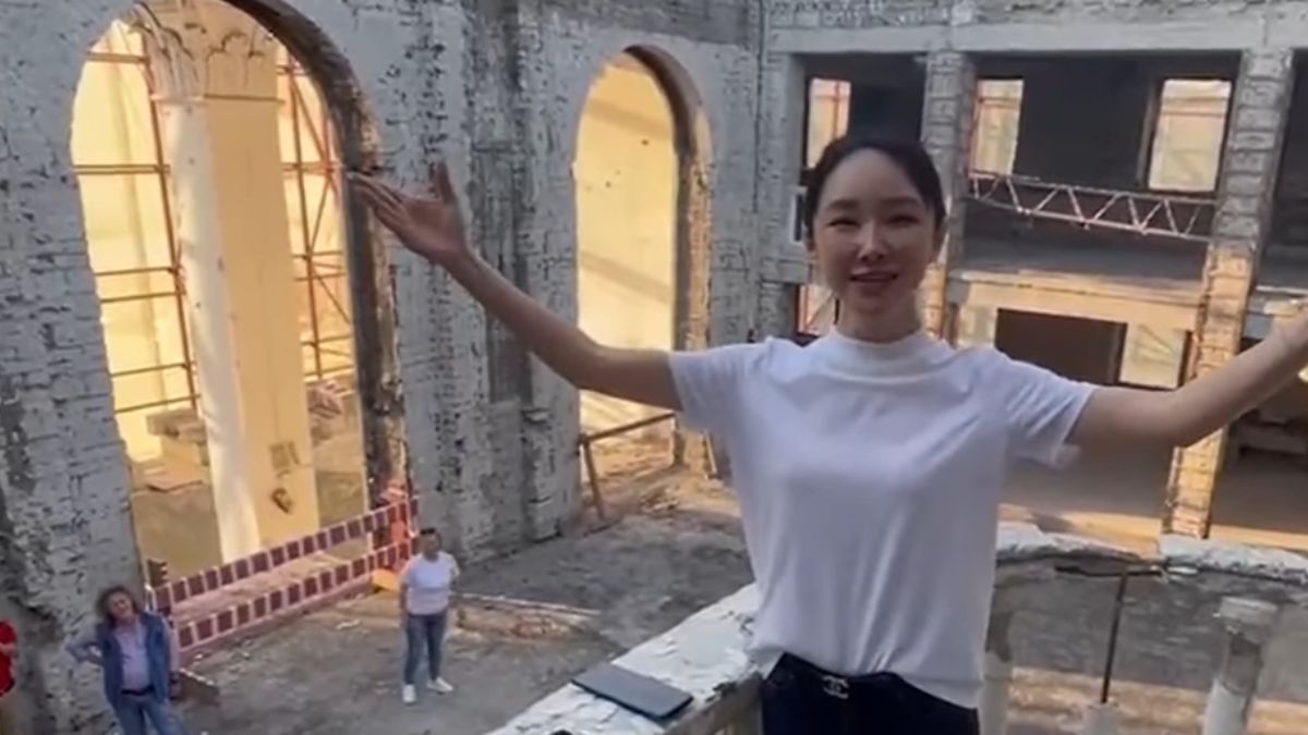 Ван-Фан у маріупольському драмтеатрі Ван-Фан у маріупольському драмтеатрі