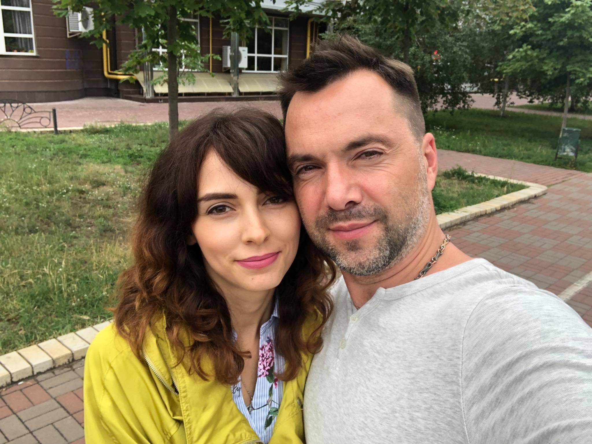 Алексей Арестович с супругой Анастасией Алексей Арестович с супругой Анастасией