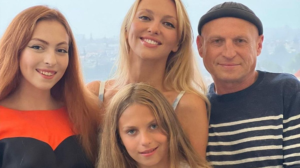 Оля Полякова з сім'єю Оля Полякова з сім'єю
