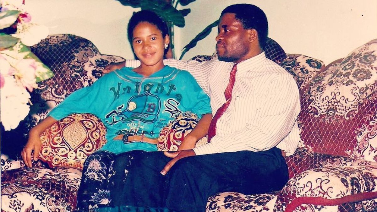 Гайтана з батьком в дитнстві Гайтана з батьком в дитнстві