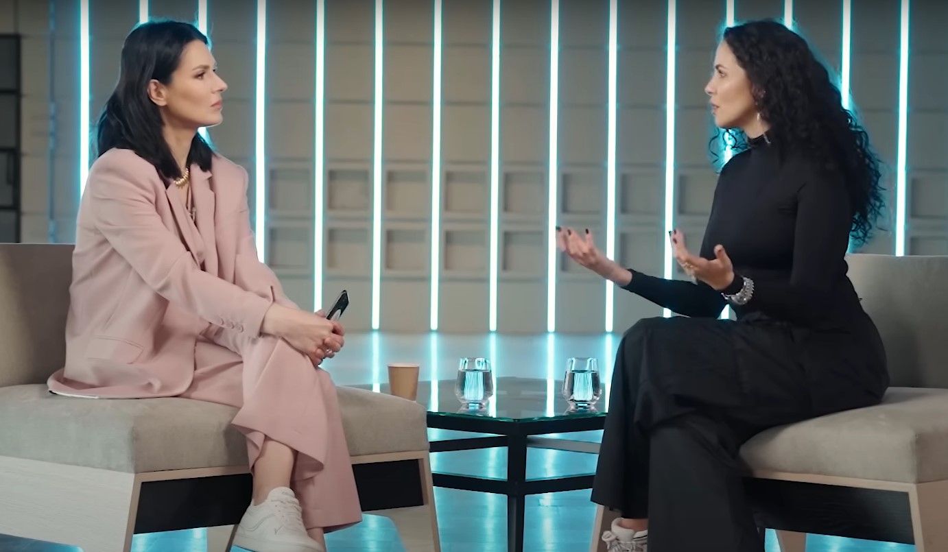 Настя Каменських дала інтерв'ю Маші Єфросиніній Настя Каменських дала інтерв'ю Маші Єфросиніній