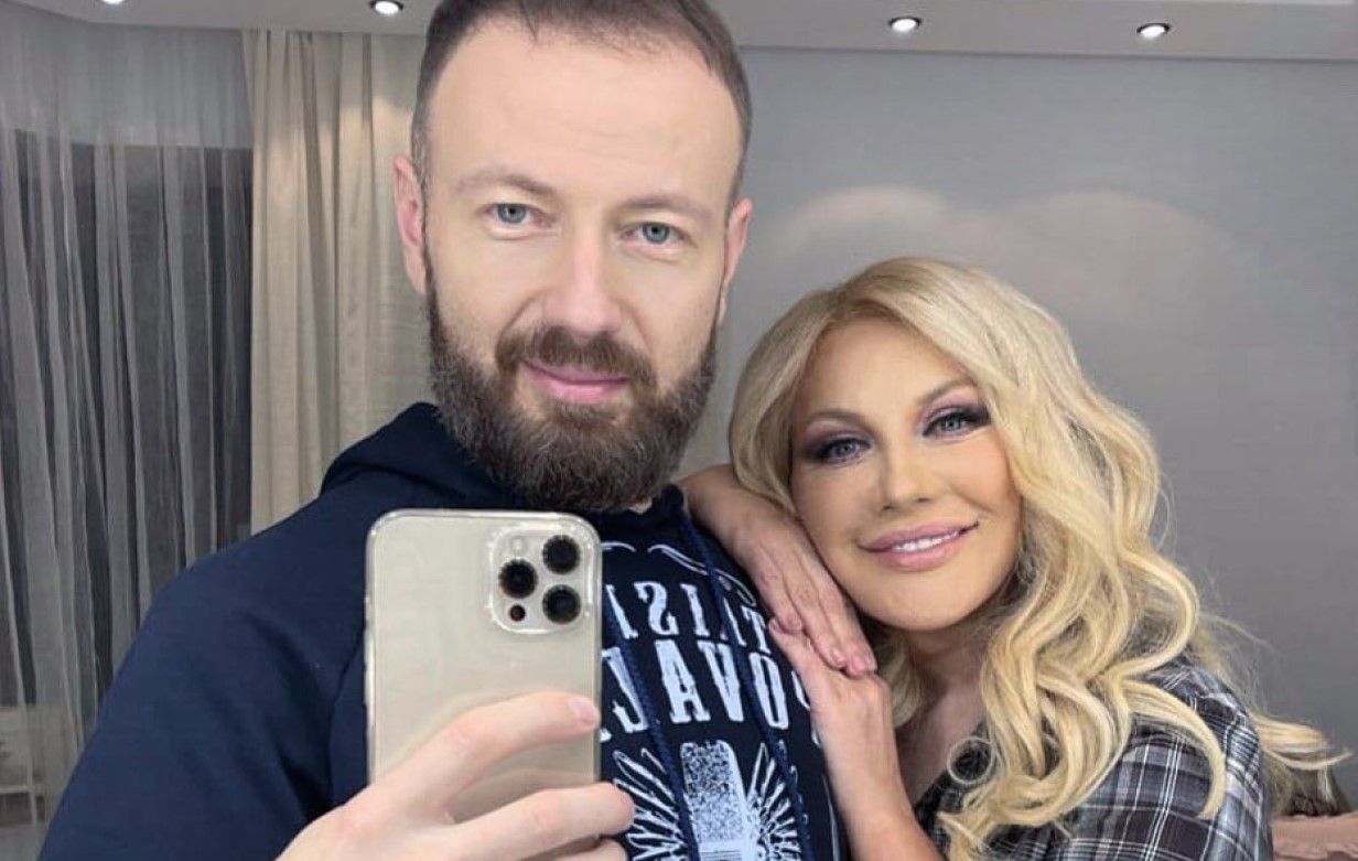 Таїсія Повалій з сином Денисом Таїсія Повалій з сином Денисом