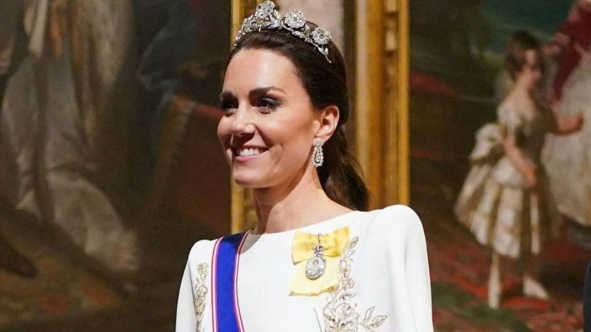 Наряд принцессы Уэльской Наряд принцессы Уэльской