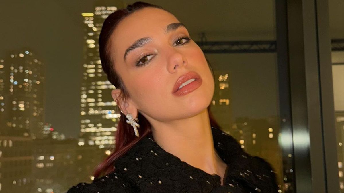 Дуа Липа разошлась с французским режиссером Дуа Липа разошлась с французским режиссером