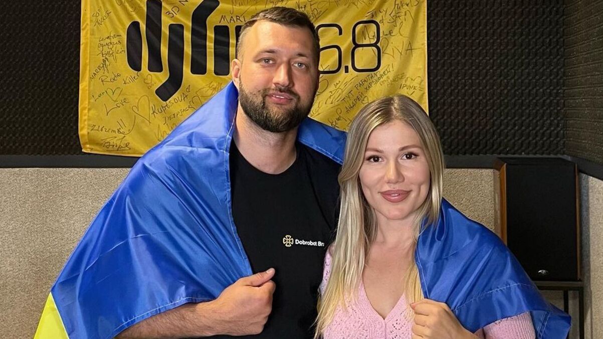 Тамерлан с женой и сыном Тамерлан с женой и сыном