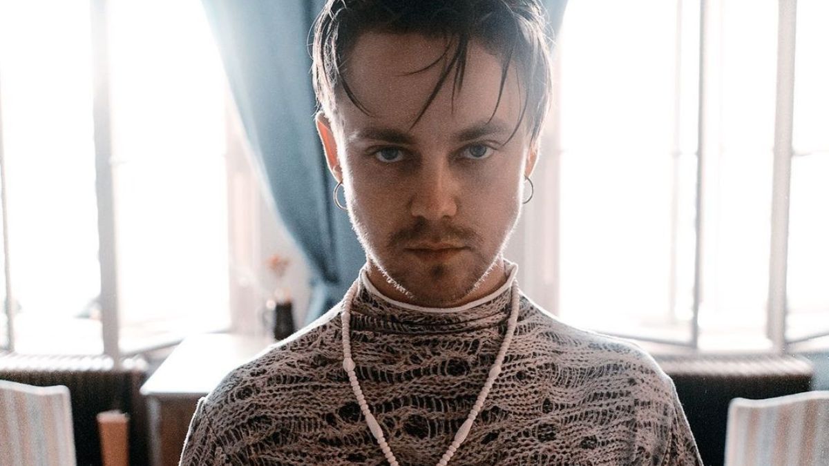 Артем Пивоваров Артем Пивоваров