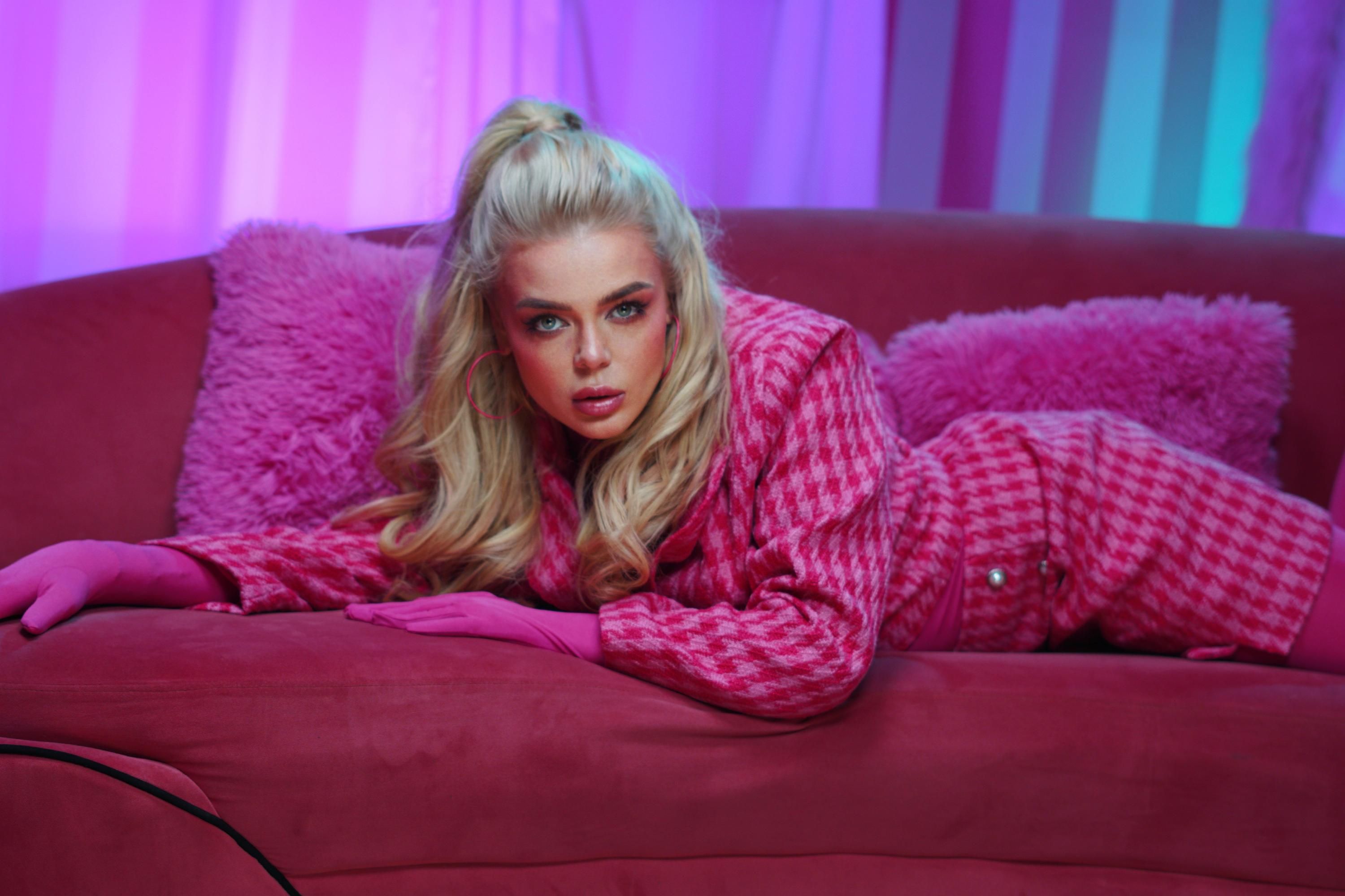 Аліна Гросу Аліна Гросу