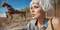 Топольська попозувала на фоні залізних монстрів